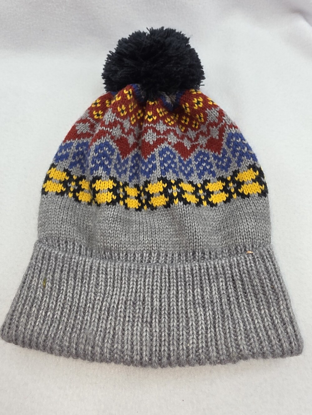 Goodfellow & Co Gray Knit Pom-Pom Beanie Red Blue Yellow Fair Isle OSFM Y-1690